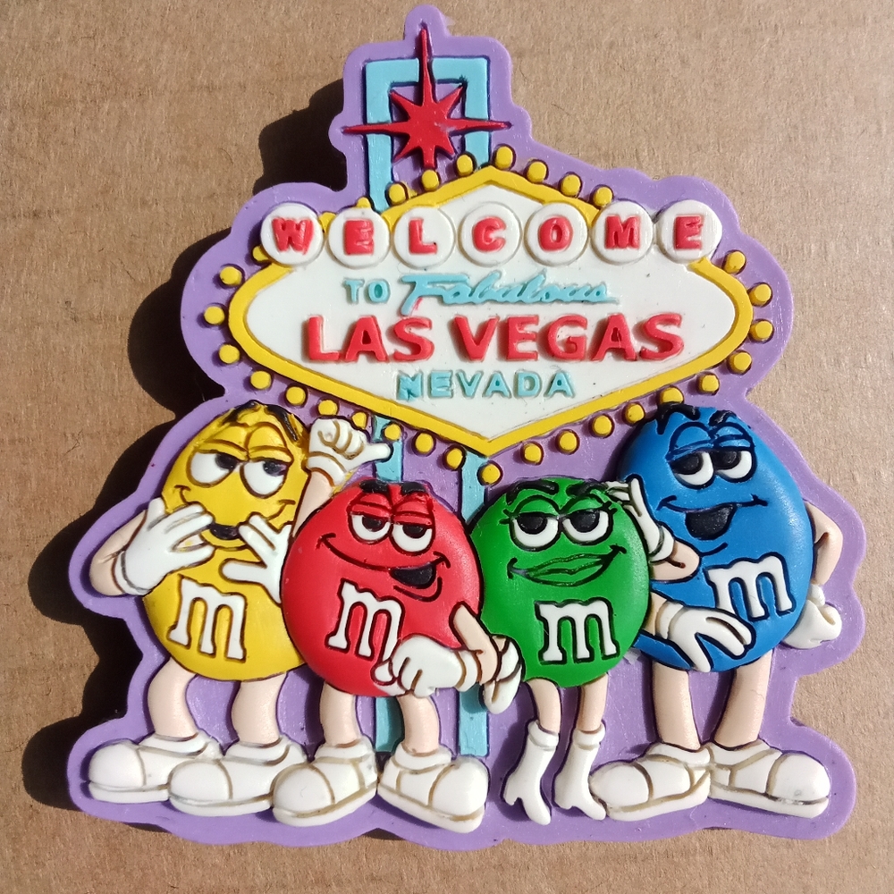 Vintage 1999 M&M's Welcome to Las Vegas Nevada Vinyl Rubber Refrigerator Magnet